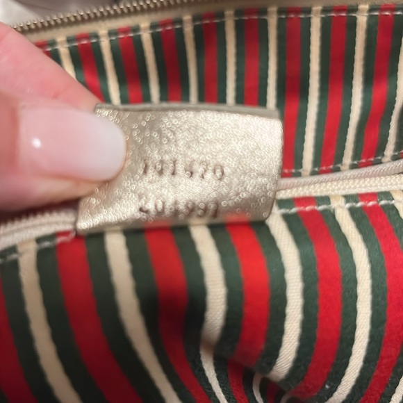 Gucci Abbey Monogram Tote - Picture 14 of 14